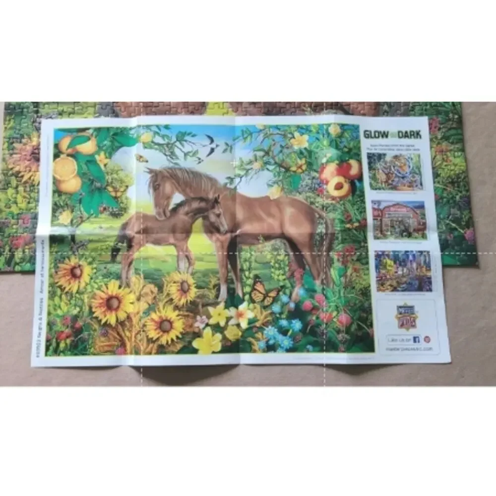 Master Pieces Puzzle Glow In The Dark Hidden Images Neighs & Nuzzles 500pc